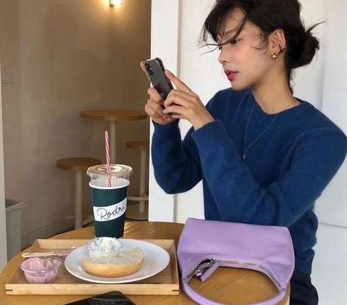 娱乐搞笑吃瓜群名字,揭秘娱乐搞笑吃瓜群名背后的欢乐故事  第3张